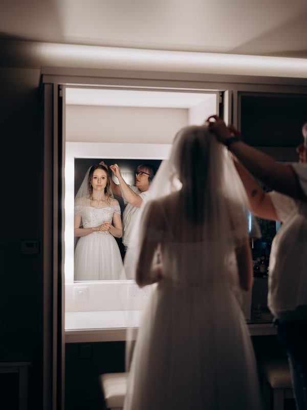 Bride getting ready Manor Hill House