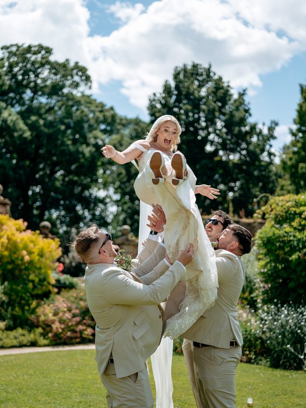 Thorpe garden bride and groom fun